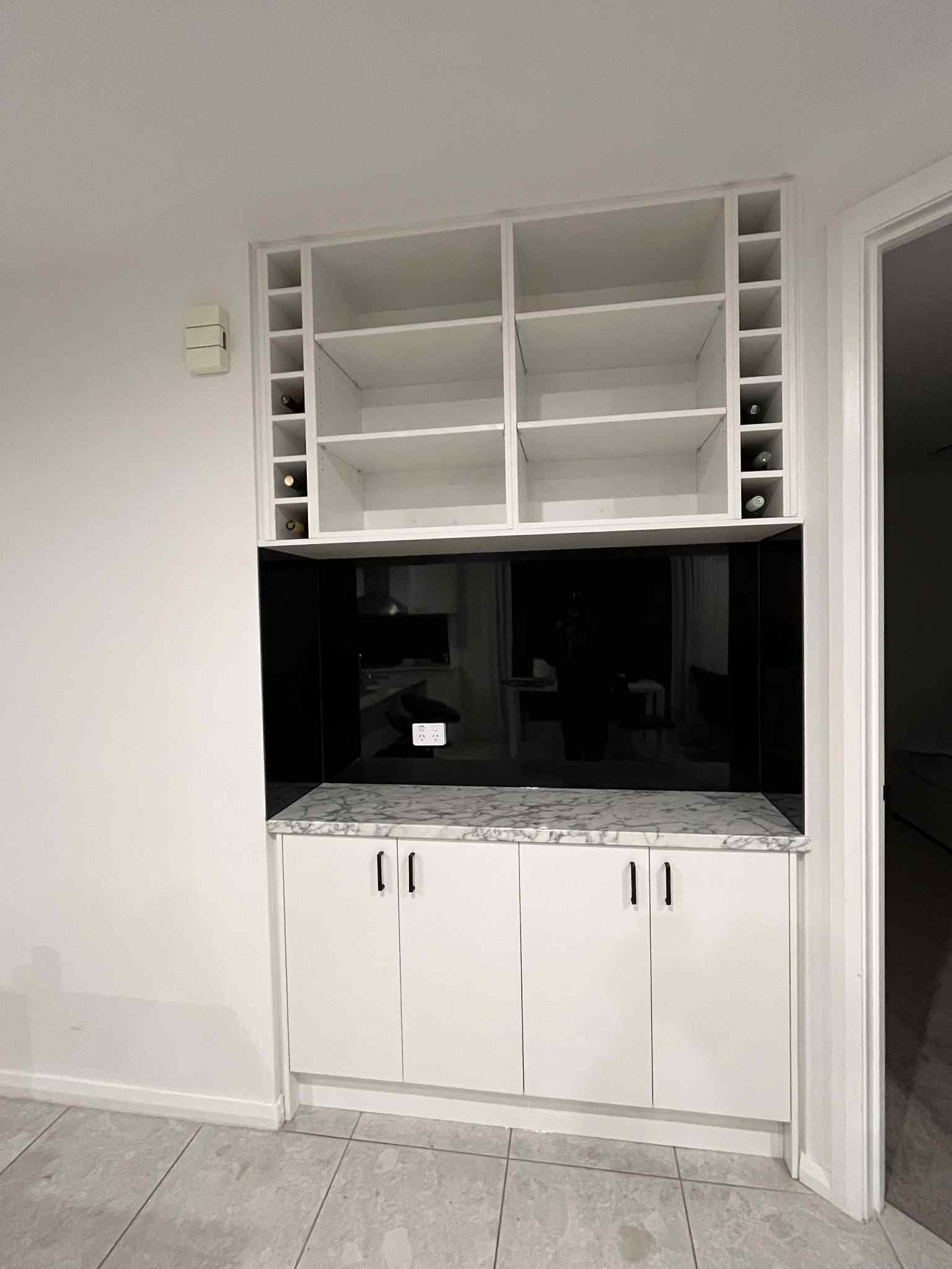 Bar & Coffee Stations