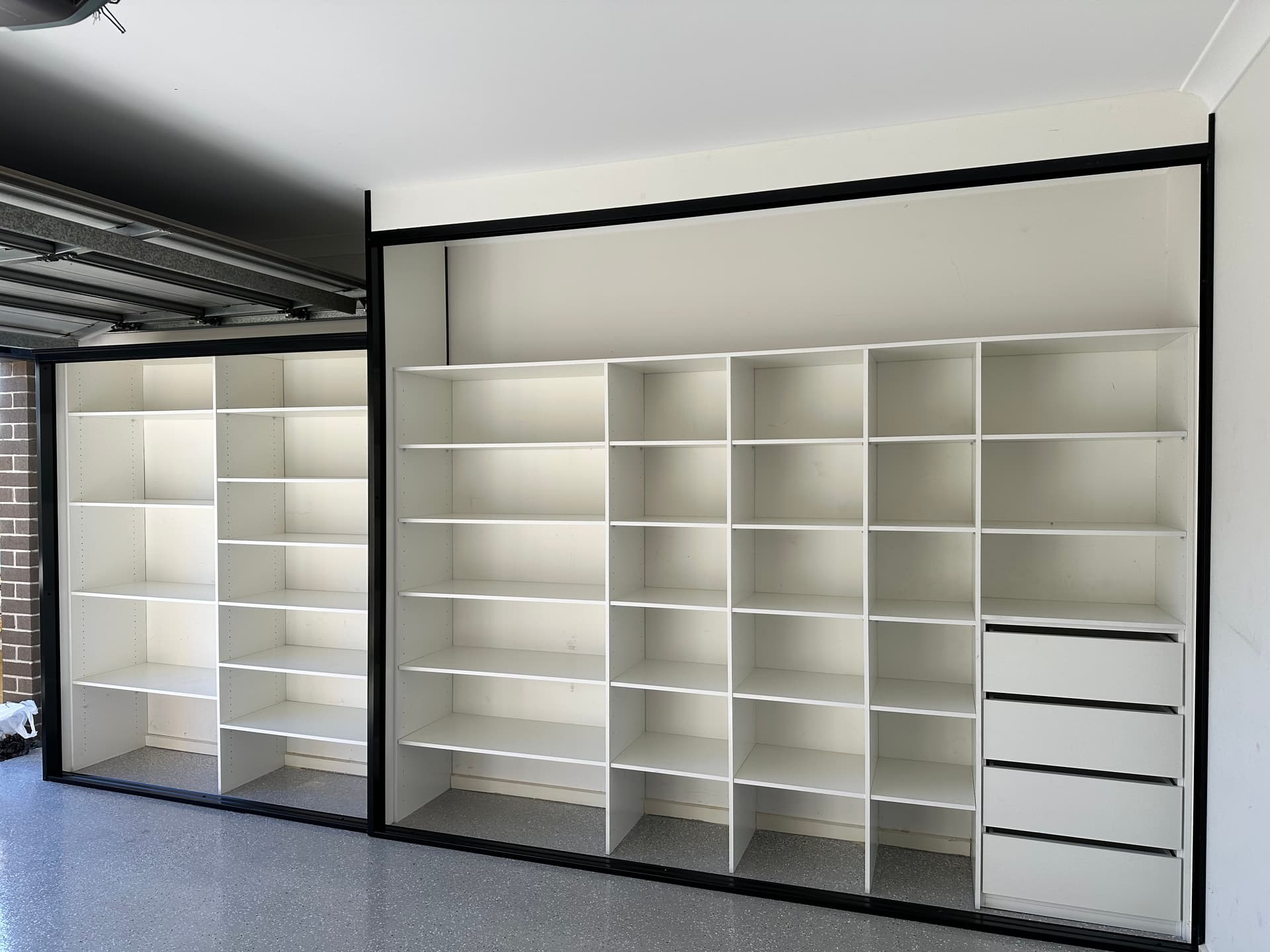 Luxury Walk-in Wardrobe 3
