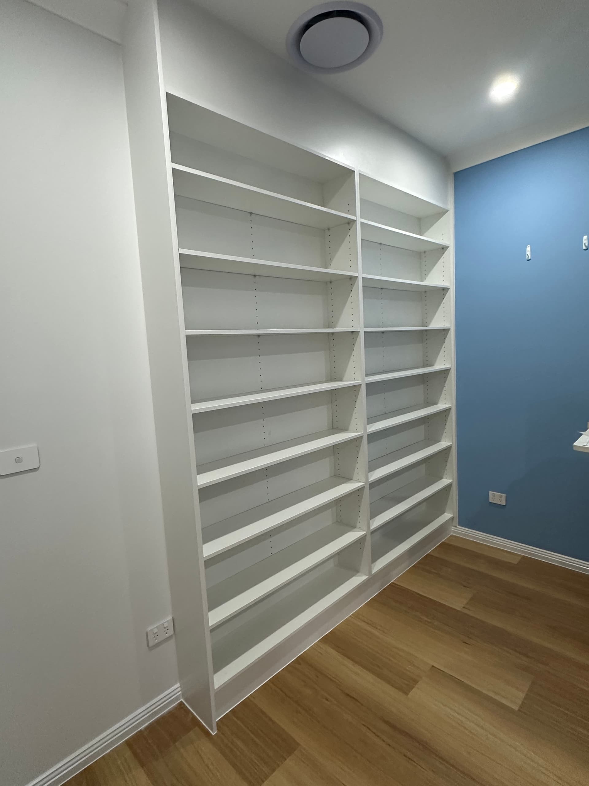 Luxury Walk-in Wardrobe 4